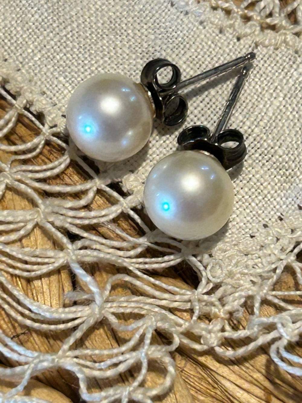 Vintage 925 Sterling CN LUC Classic Genuine Pearl Stud Earrings